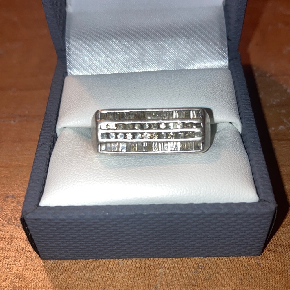 Mens Sterling Silver and Champagne Diamond ring 1ctw, size 11